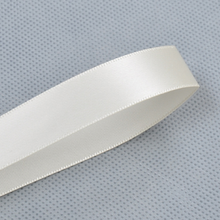 Load image into Gallery viewer, Ribbon Corsages