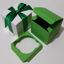 Load image into Gallery viewer, cupcake box with insert